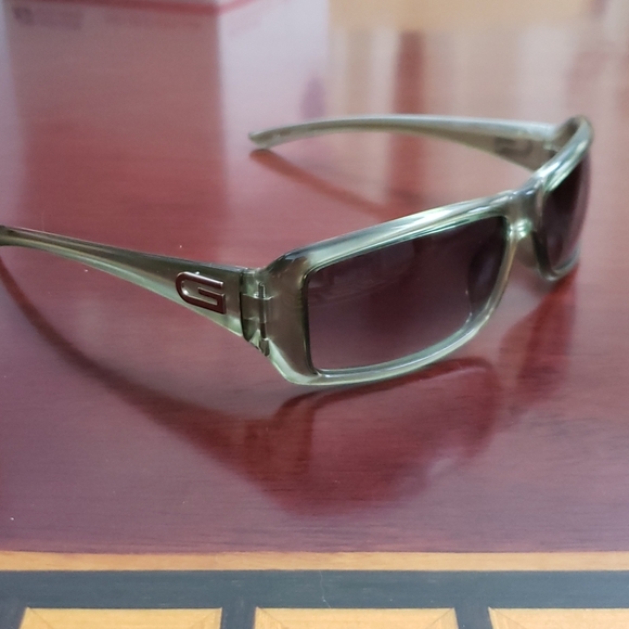 NWT Gucci authentic vintage shades w/case